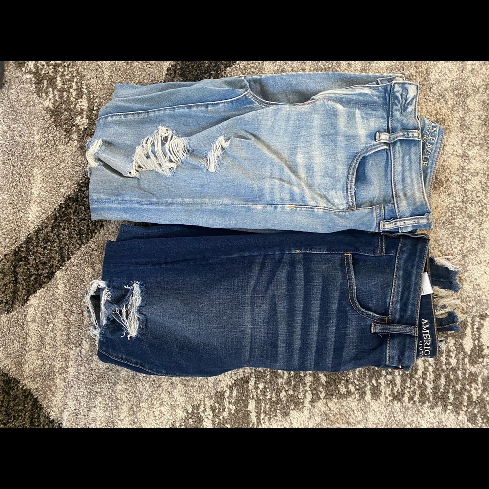 2 high waisted distressed American eagle jeans